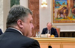 Путин и Порошенко переговорили Путин и Порошенко переговорили